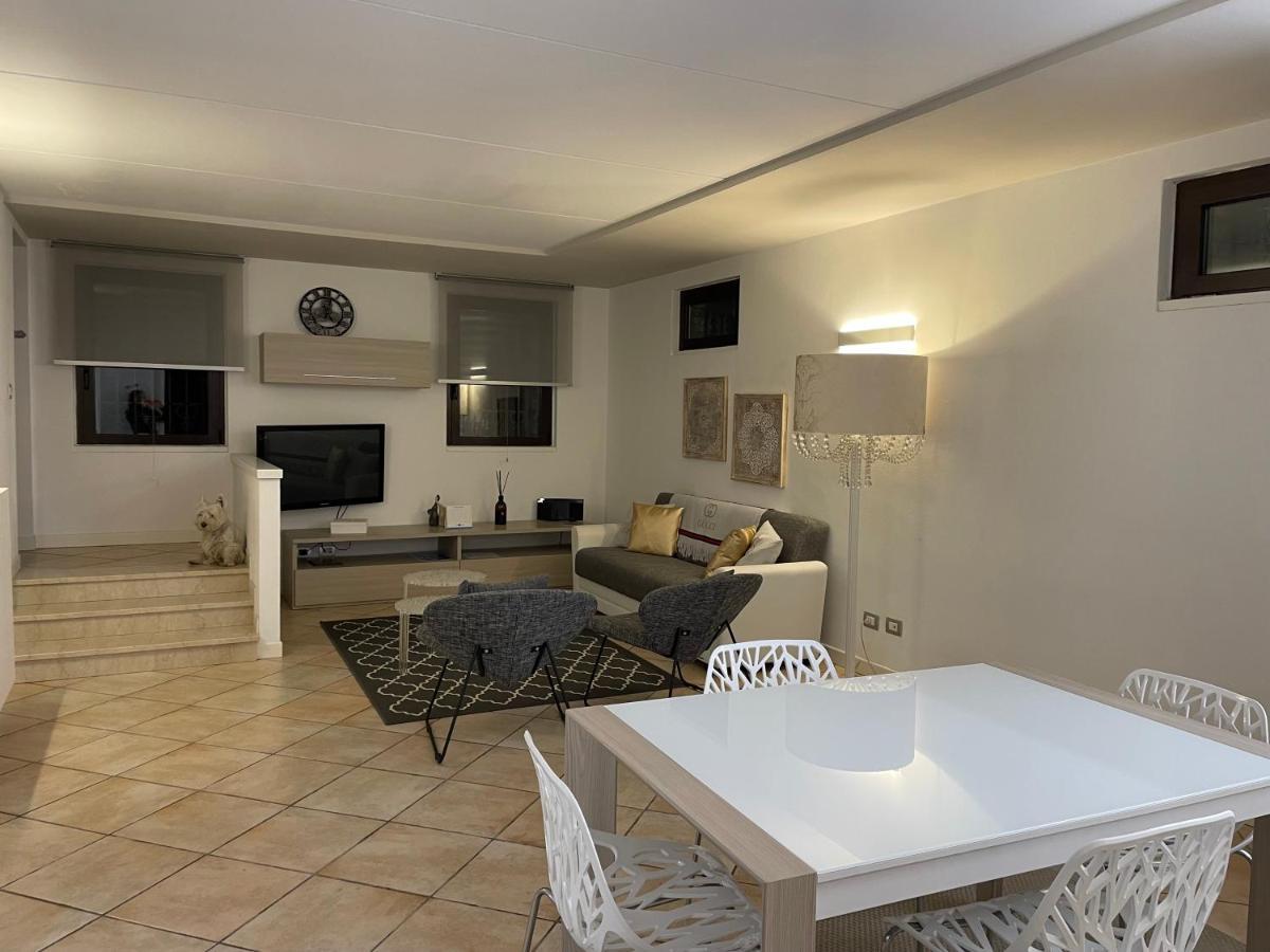 Villa Maddalena Ome Ngoại thất bức ảnh